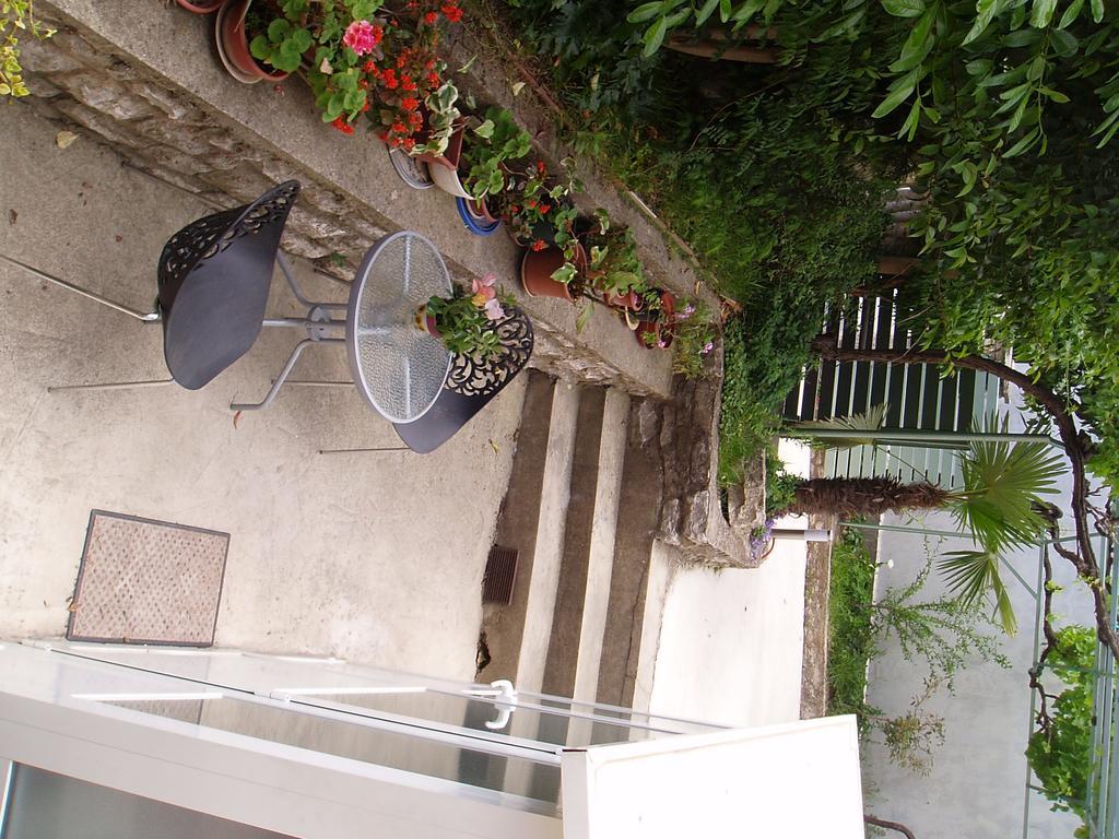 Appartamento Apartman Arena Pola Esterno foto